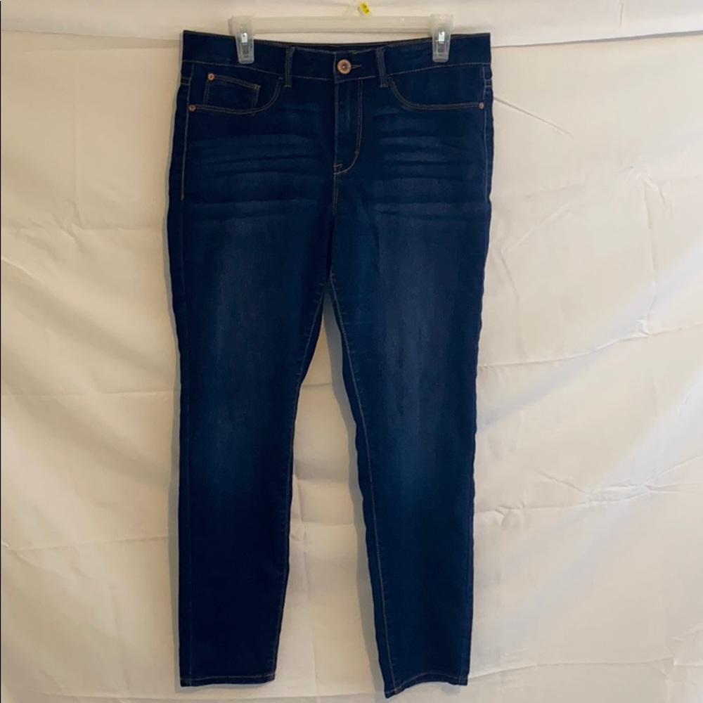 Super Skinny Size 12 Woman’s LN Jordache Jeans!